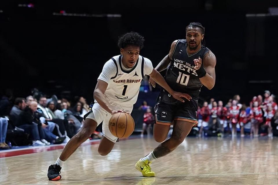 开云体育平台-发展联盟大杀四方砍下40分，掘金也可以试试这位全能型后场新秀？